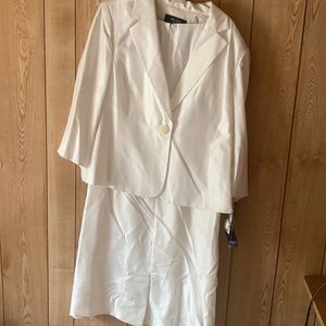 Each two piece set are sold separately